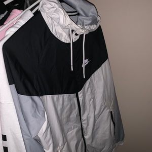 Nike windbreaker